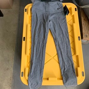 NWT! Full length grey leggings